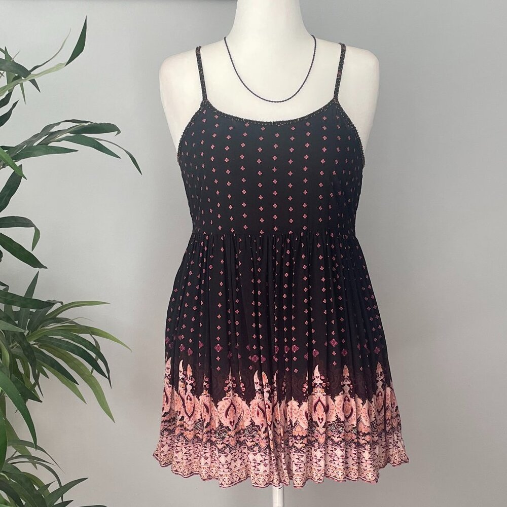 Forever 21 Black and Pink Paisley Beaded Baby Doll Top/Short Dress Spag straps